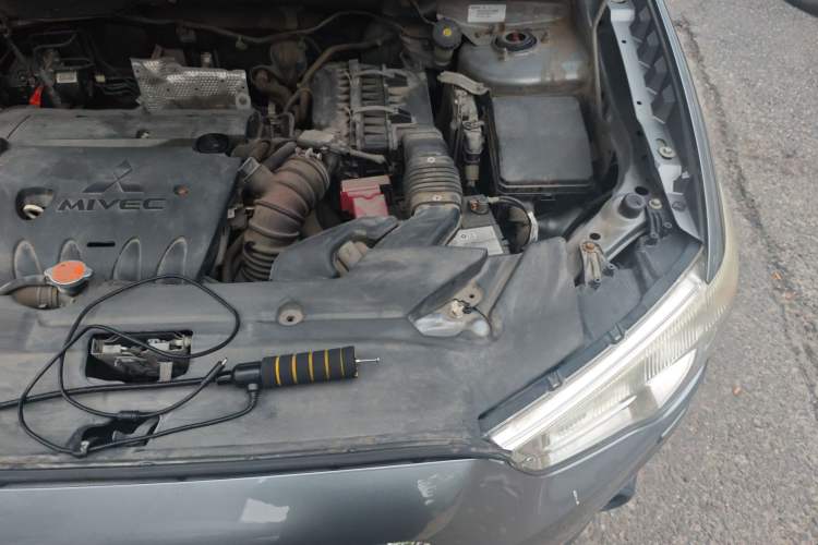 Used Mitsubishi ASX 2013 2.0L CVT 4x4 Flagship Edition Engine Bay Left