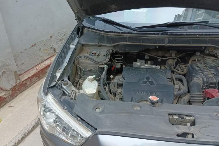 Used Mitsubishi ASX 2013 1.6L Manual Two-Wheel Drive Standard Edition Engine Bay Right