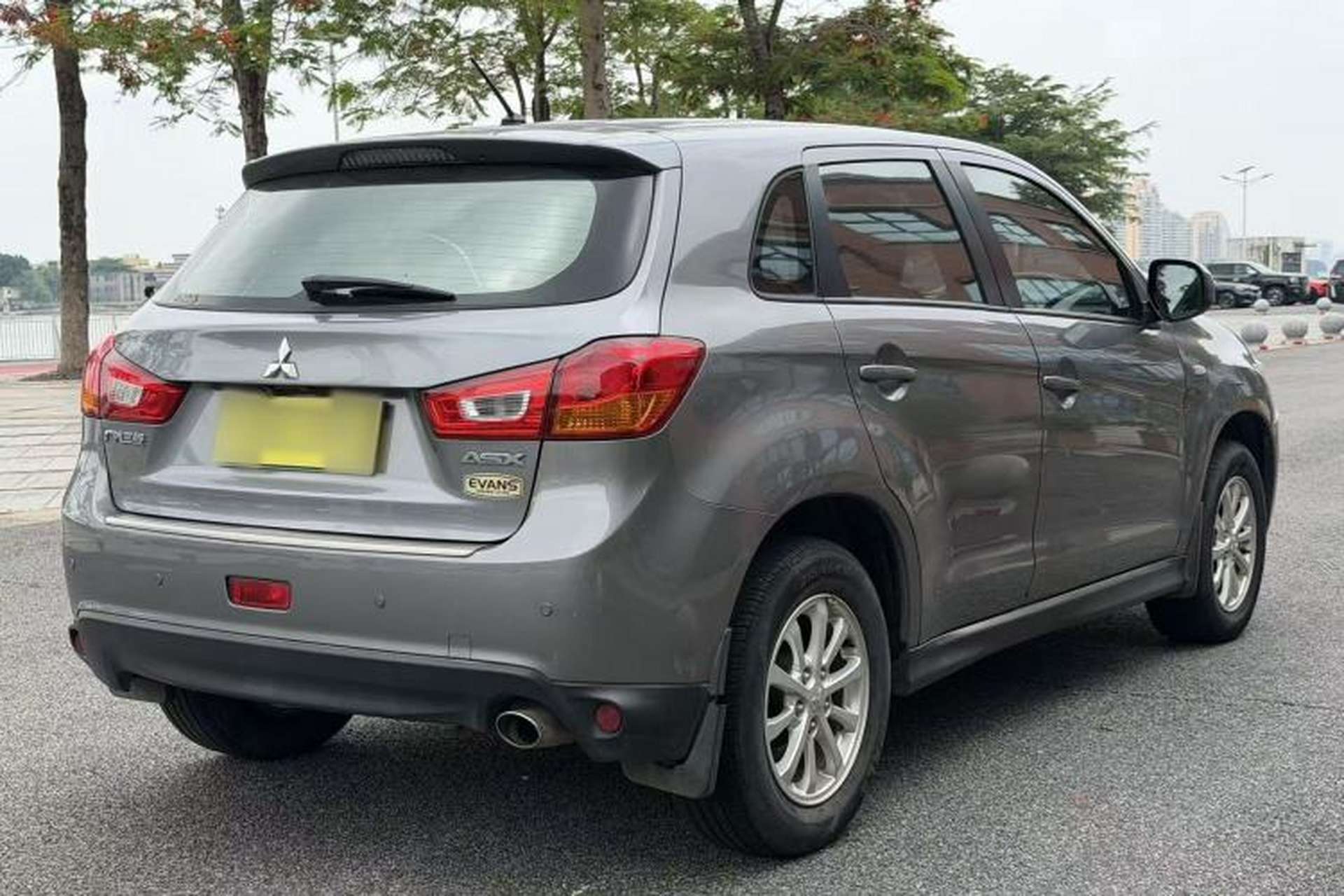 Used Mitsubishi ASX 2013 2.0L CVT Two-Wheel Drive Elite Edition Exterior 1
