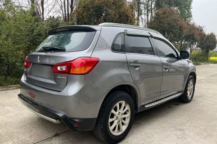 Used Mitsubishi ASX 2013 2.0L CVT Two-Wheel Drive Elite Edition Exterior 2