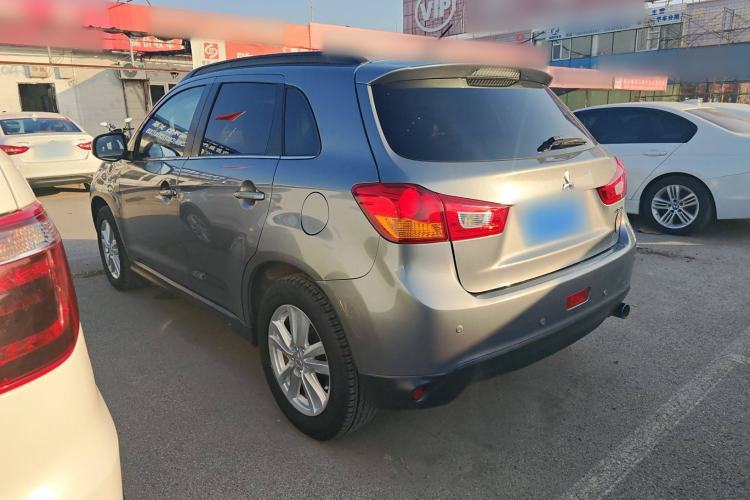Used Mitsubishi ASX 2013 2.0L CVT Four-Wheel Drive Premium Edition Exterior 5