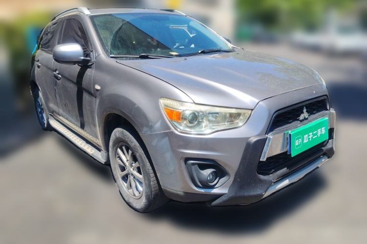 Used Mitsubishi ASX 2013 1.6L Manual Two-Wheel Drive Standard Edition Front Right 45 Deg