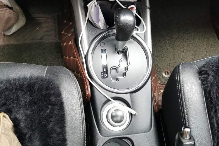 Used Mitsubishi ASX 2013 2.0L CVT 4x4 Flagship Edition Gear Lever