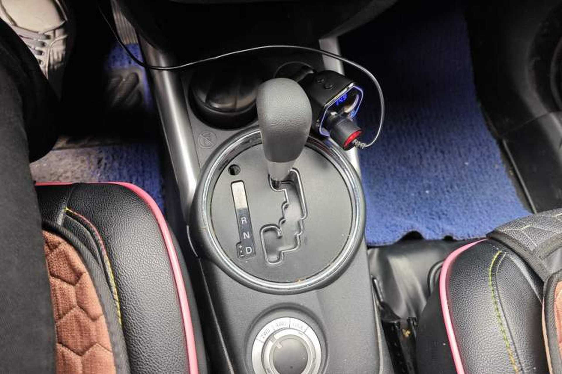 Used Mitsubishi ASX 2013 2.0L CVT Four-Wheel Drive Premium Edition Gear Lever