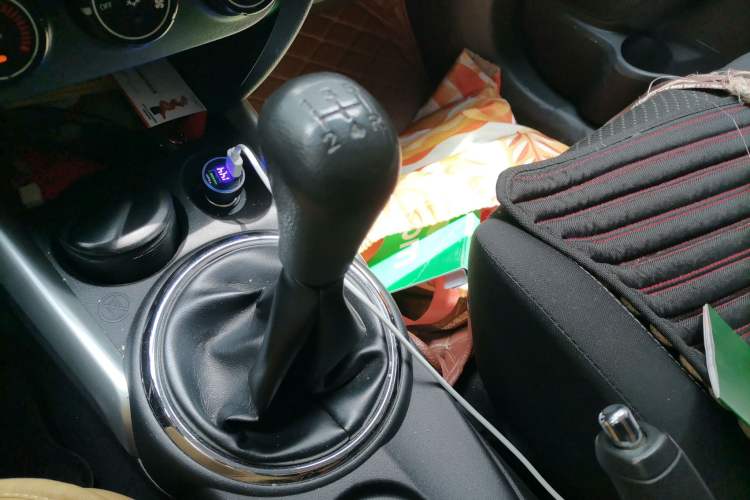 Used Mitsubishi ASX 2013 1.6L Manual Two-Wheel Drive Standard Edition Gear Lever