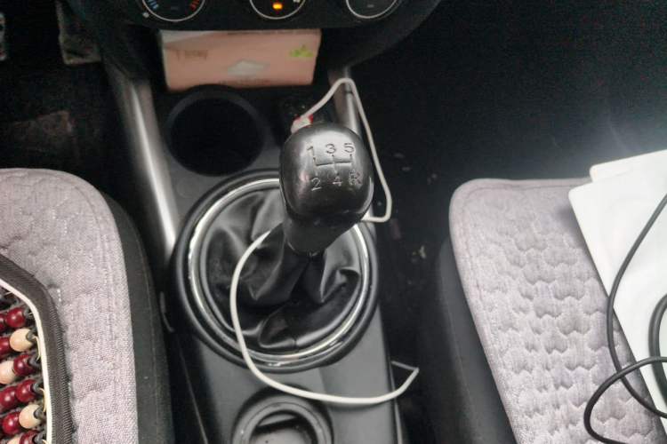 Used Mitsubishi ASX 2013 1.6L Manual Two-Wheel Drive Standard Edition Gear Lever