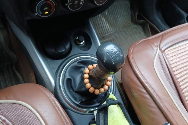 Used Mitsubishi ASX 2013 1.6L Manual Two-Wheel Drive Standard Edition Gear Lever