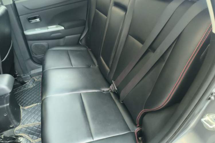 Used Mitsubishi ASX 2013 2.0L CVT Four-Wheel Drive Premium Edition Left Rear Seat
