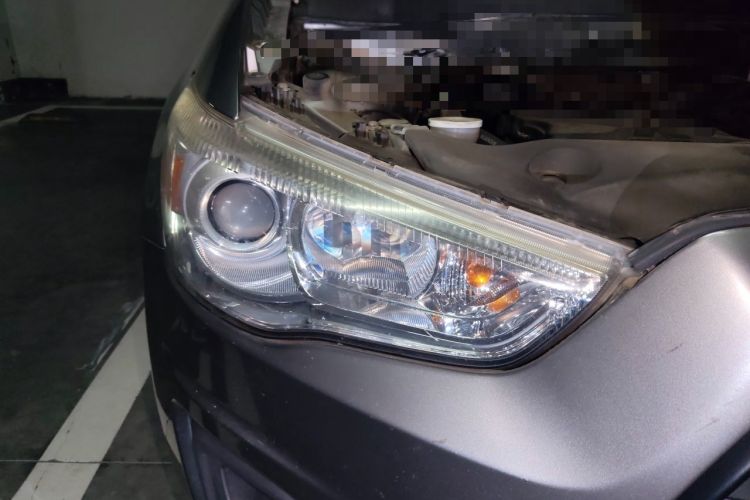 Used Mitsubishi ASX 2013 1.6L Manual Two-Wheel Drive Standard Edition Right Front Headlight