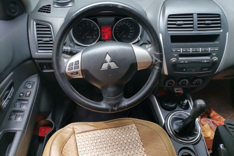 Used Mitsubishi ASX 2013 1.6L Manual Two-Wheel Drive Standard Edition Steering Wheel