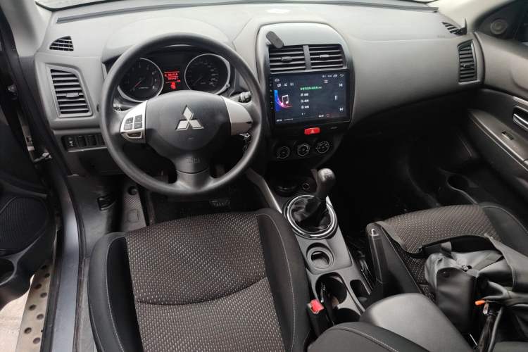 Used Mitsubishi ASX 2013 1.6L Manual Two-Wheel Drive Standard Edition Steering Wheel