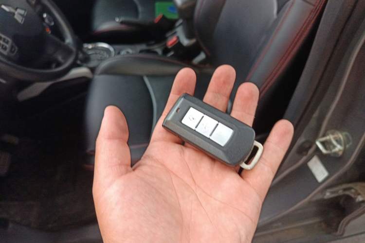 Used Mitsubishi ASX 2013 2.0L CVT Four-Wheel Drive Premium Edition Vehicle Key