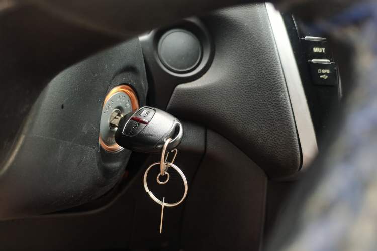 Used Mitsubishi ASX 2013 2.0L CVT Two-Wheel Drive Elite Edition Vehicle Key