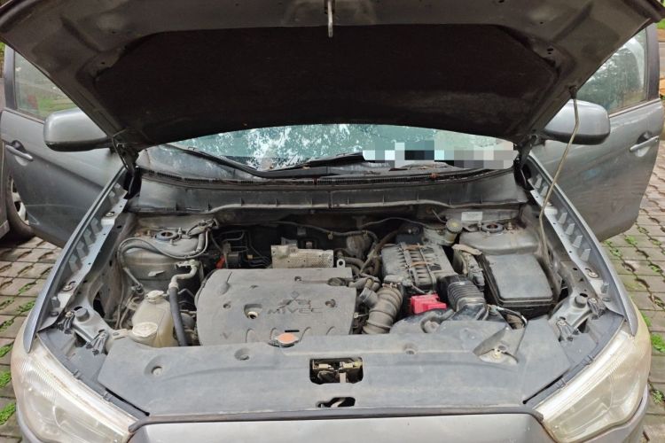 Used Mitsubishi ASX 2013 2.0L CVT Two-Wheel Drive Luxury Edition Engine Bay