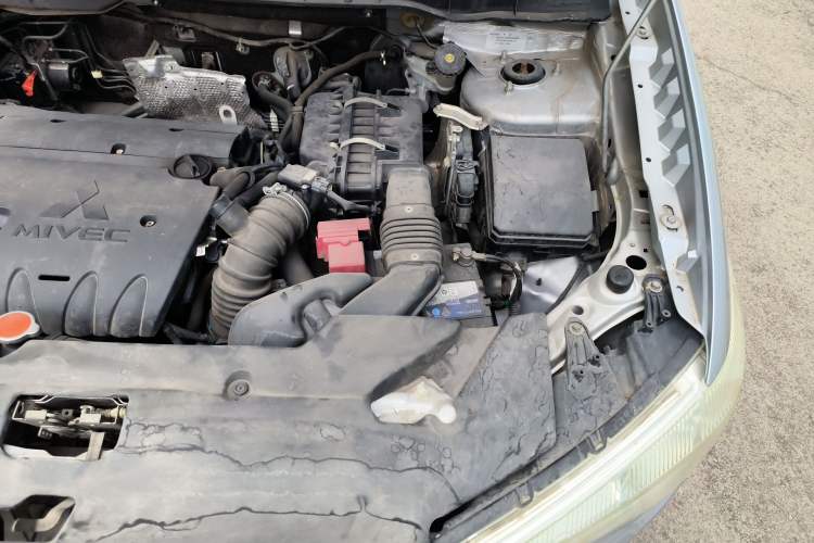 Used Mitsubishi ASX 2013 2.0L CVT Two-Wheel Drive Elite Edition Engine Bay Left