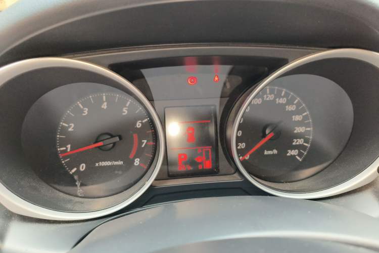 Used Mitsubishi ASX 2013 2.0L CVT Two-Wheel Drive Elite Edition Instrument Cluster