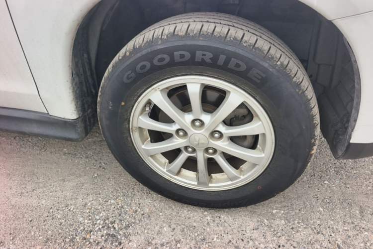 Used Mitsubishi ASX 2013 1.6L Manual Two-Wheel Drive Standard Edition Right Front Wheel Hub