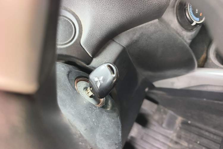 Used Mitsubishi ASX 2013 1.6L Manual Two-Wheel Drive Standard Edition Vehicle Key