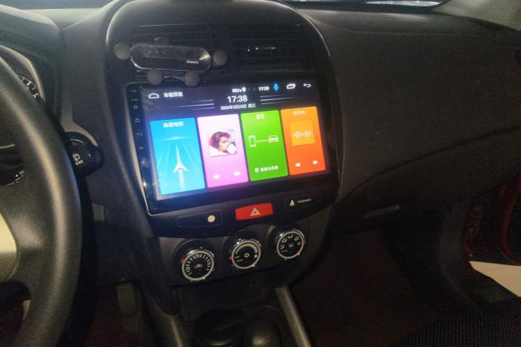 Used Mitsubishi ASX 2013 2.0L CVT Two-Wheel Drive Elite Edition Audio And AC Panel