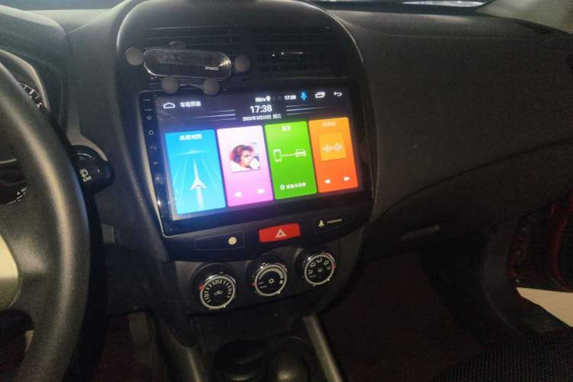 Used Mitsubishi ASX 2013 2.0L CVT Two-Wheel Drive Elite Edition Audio And AC Panel