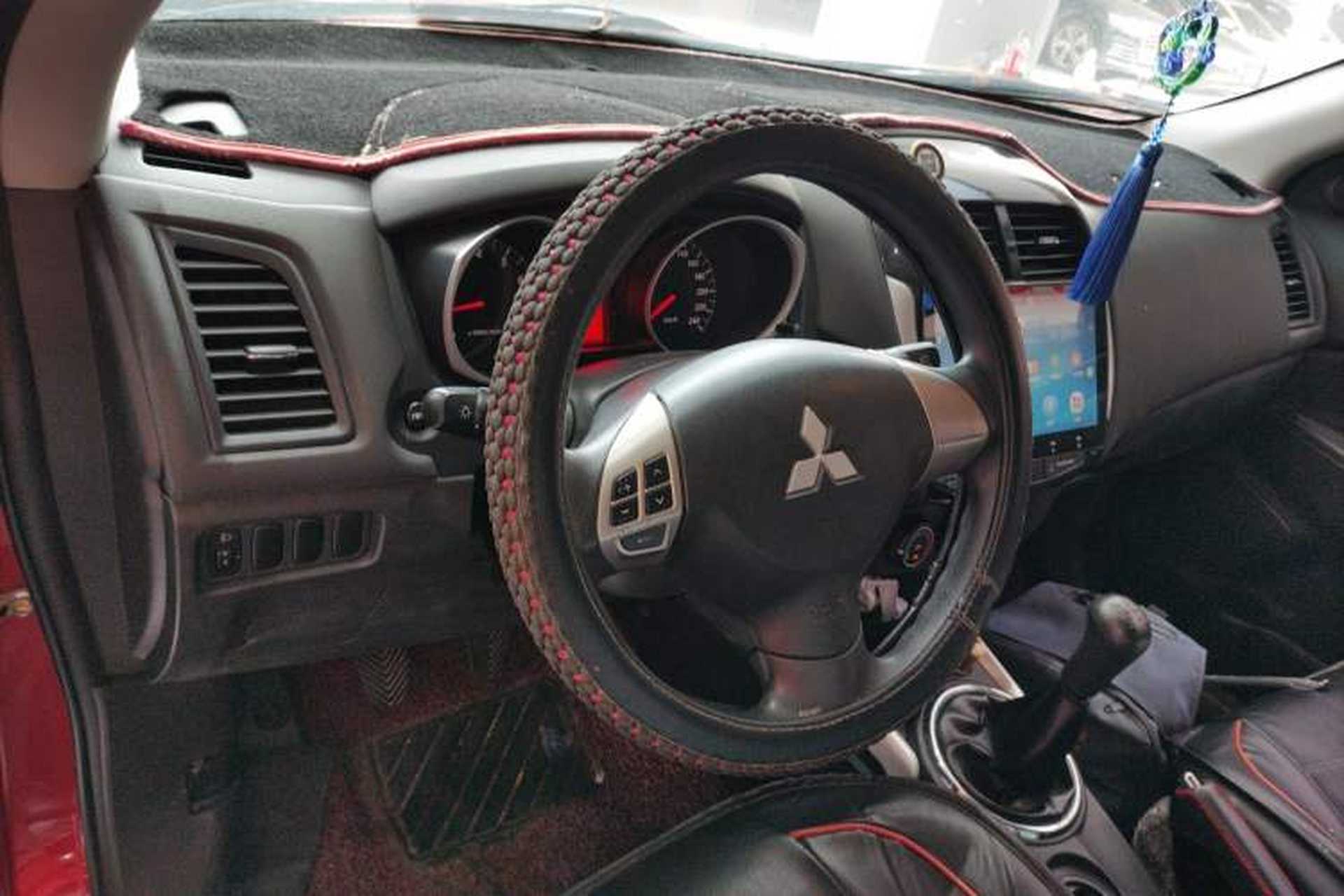 Used Mitsubishi ASX 2013 1.6L Manual Two-Wheel Drive Standard Edition Center Console