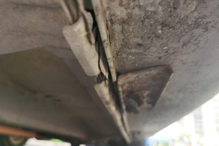 Used Mitsubishi ASX 2013 2.0L CVT Two-Wheel Drive Elite Edition Chassis Front Left