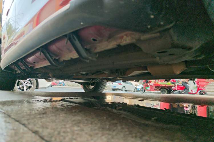 Used Mitsubishi ASX 2013 2.0L CVT Two-Wheel Drive Elite Edition Chassis Front Right