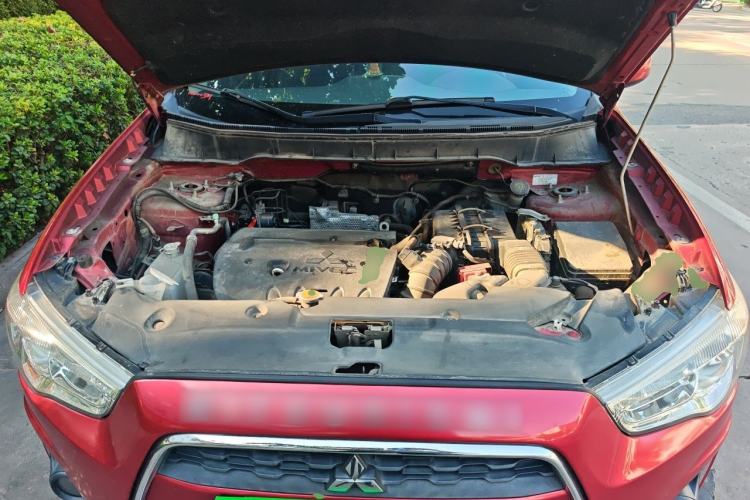 Used Mitsubishi ASX 2013 2.0L CVT Two-Wheel Drive Luxury Edition Engine Bay
