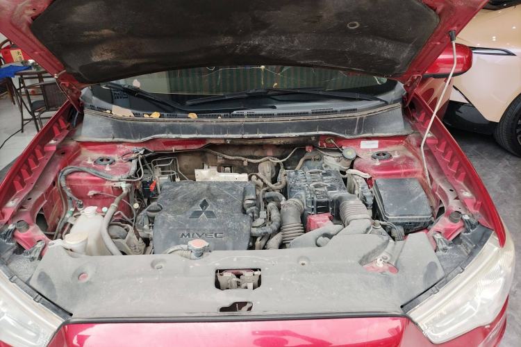 Used Mitsubishi ASX 2013 1.6L Manual Two-Wheel Drive Standard Edition Engine Bay
