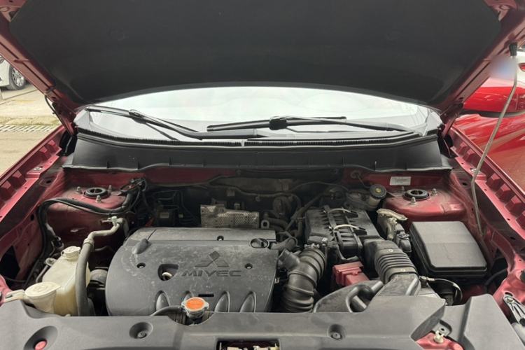 Used Mitsubishi ASX 2013 2.0L CVT Four-Wheel Drive Premium Edition Engine Bay