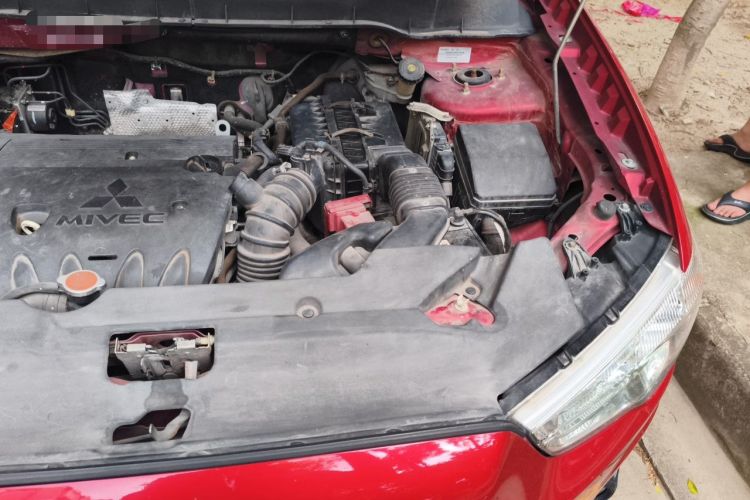 Used Mitsubishi ASX 2013 2.0L CVT Two-Wheel Drive Elite Edition Engine Bay Left