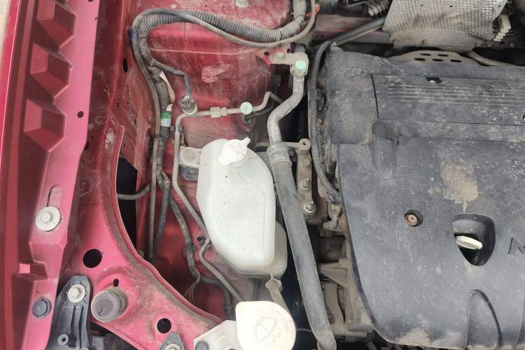 Used Mitsubishi ASX 2013 2.0L CVT Two-Wheel Drive Elite Edition Engine Bay Right
