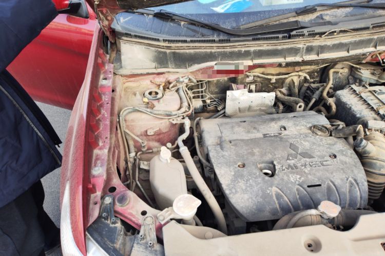 Used Mitsubishi ASX 2013 2.0L CVT Two-Wheel Drive Elite Edition Engine Bay Right