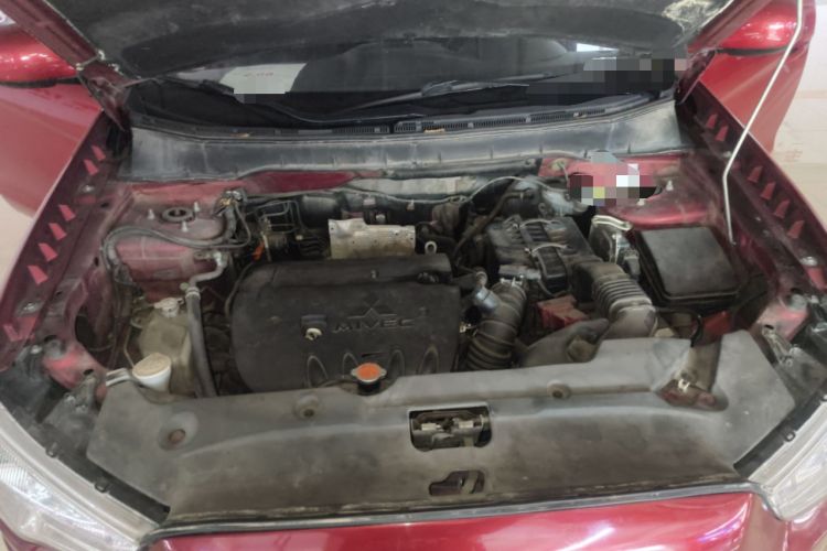 Used Mitsubishi ASX 2013 2.0L CVT Two-Wheel Drive Elite Edition Engine Bay