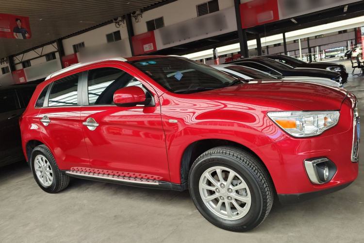 Used Mitsubishi ASX 2013 2.0L CVT Two-Wheel Drive Elite Edition Exterior 2
