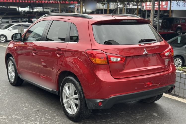 Used Mitsubishi ASX 2013 2.0L CVT Four-Wheel Drive Premium Edition Exterior 4