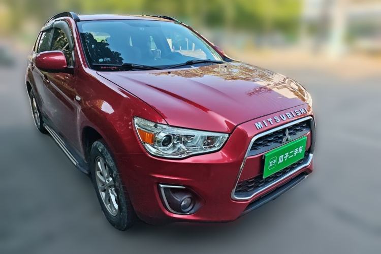 Used Mitsubishi ASX 2013 2.0L CVT Two-Wheel Drive Luxury Edition Front Right 45 Deg