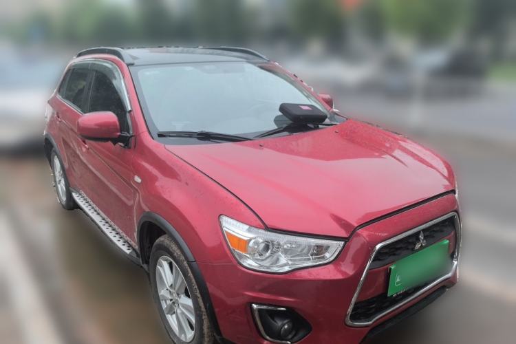 Used Mitsubishi ASX 2013 2.0L CVT Four-Wheel Drive Premium Edition Front Right 45 Deg