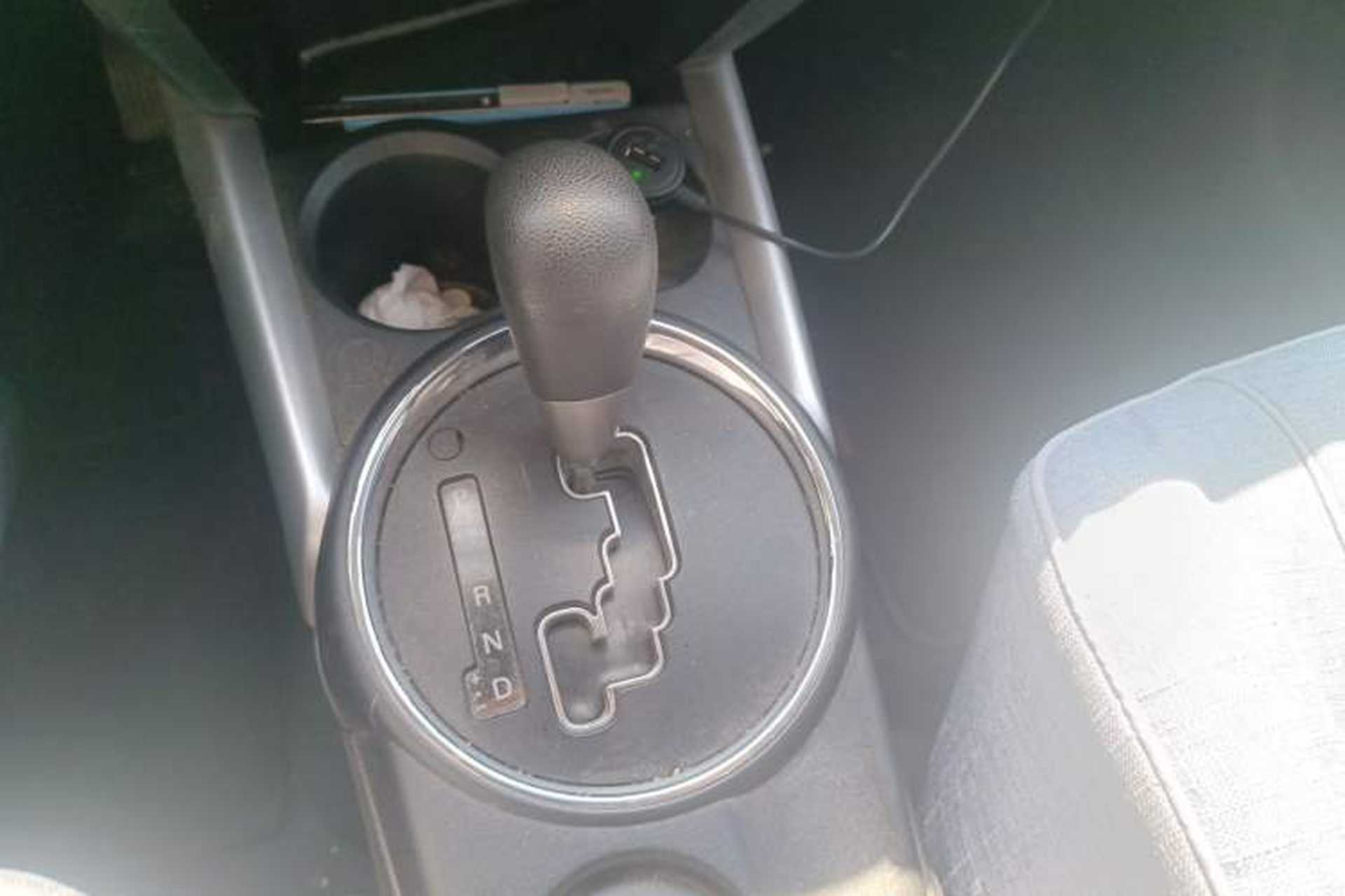 Used Mitsubishi ASX 2013 2.0L CVT Two-Wheel Drive Elite Edition Gear Lever