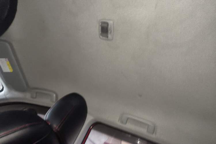 Used Mitsubishi ASX 2013 2.0L CVT Two-Wheel Drive Elite Edition Headliner
