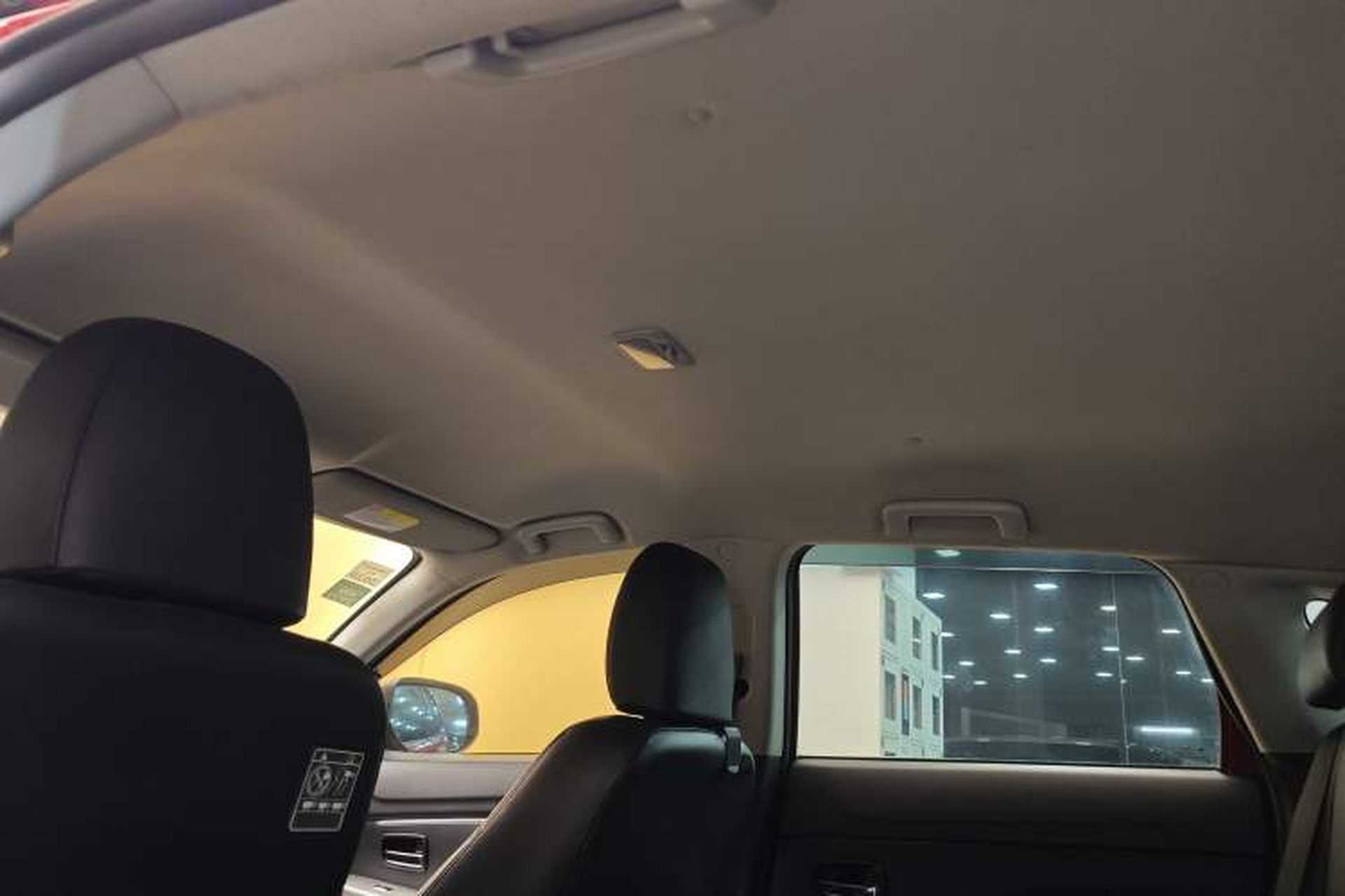 Used Mitsubishi ASX 2013 2.0L CVT Two-Wheel Drive Luxury Edition Headliner