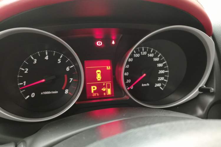 Used Mitsubishi ASX 2013 2.0L CVT Two-Wheel Drive Elite Edition Instrument Cluster