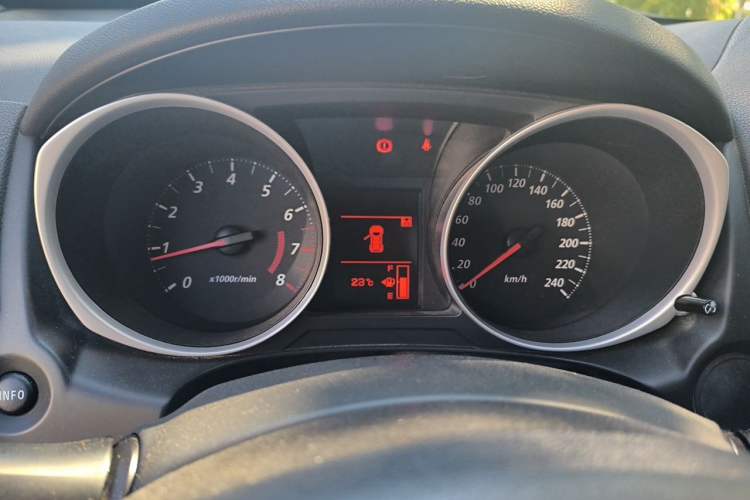 Used Mitsubishi ASX 2013 1.6L Manual Two-Wheel Drive Standard Edition Instrument Cluster