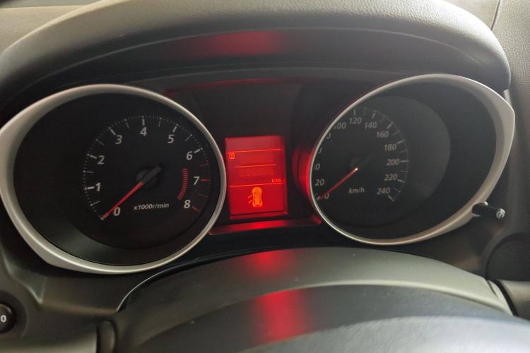 Used Mitsubishi ASX 2013 2.0L CVT Two-Wheel Drive Elite Edition Instrument Cluster