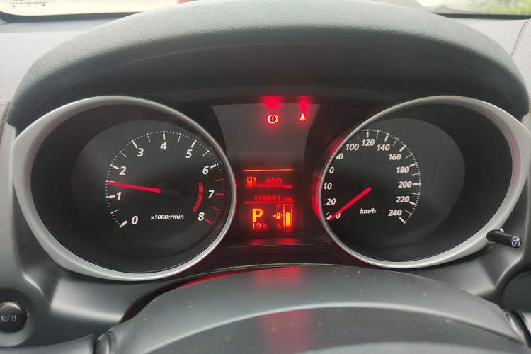 Used Mitsubishi ASX 2013 2.0L CVT Two-Wheel Drive Elite Edition Instrument Cluster