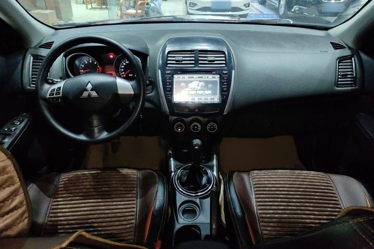Used Mitsubishi ASX 2013 1.6L Manual Two-Wheel Drive Standard Edition Interior 2