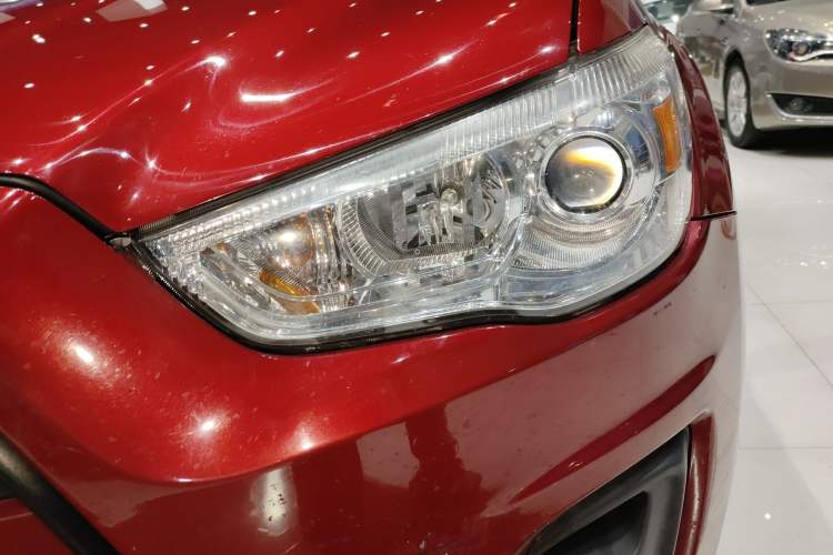 Used Mitsubishi ASX 2013 1.6L Manual Two-Wheel Drive Standard Edition Left Front Headlight