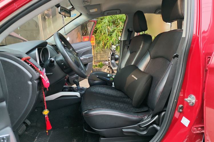 Used Mitsubishi ASX 2013 2.0L CVT Two-Wheel Drive Elite Edition Left Front Seat
