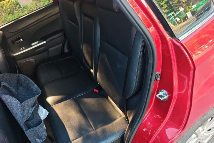 Used Mitsubishi ASX 2013 2.0L CVT Two-Wheel Drive Luxury Edition Left Rear Seat