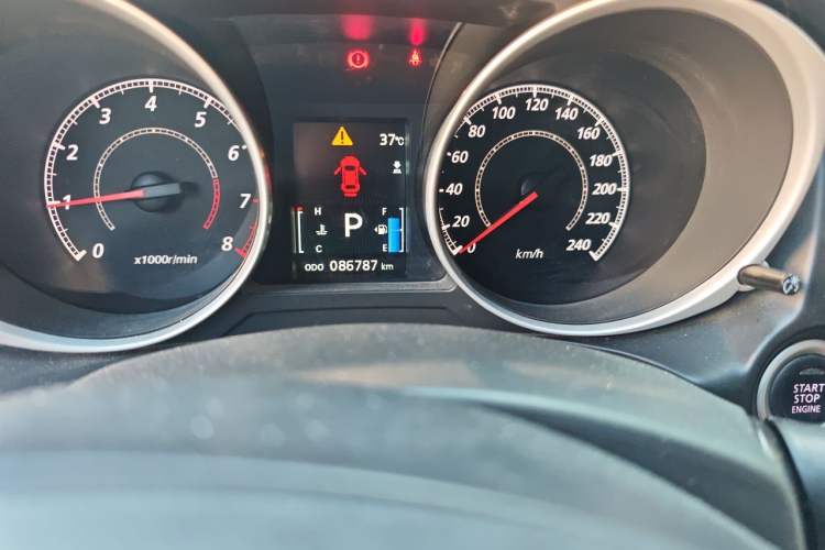Used Mitsubishi ASX 2013 2.0L CVT Two-Wheel Drive Luxury Edition Odometer Close Up